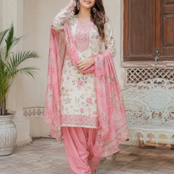 “Elegant Floral Printed Suit Set” 🌸